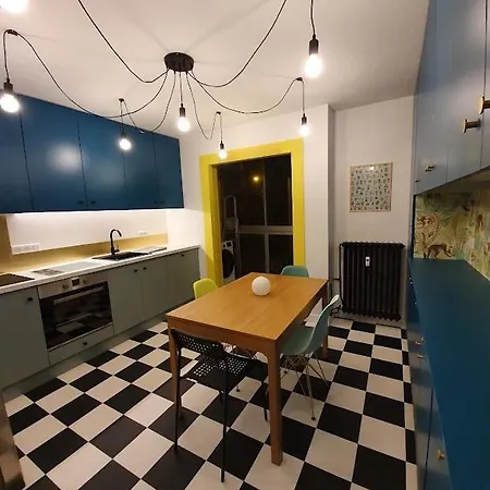 Apartment 4bd 8 People Within Walking Distance Mountain View